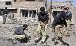 پشاور : اسکول وین پر فائرنگ تین بچوں سمیت چار ہلاک