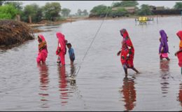 بدین کے سیلاب متاثرین ٹھٹھہ منتقل کیے جائیں گے