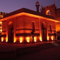 Allama Iqbal Grave