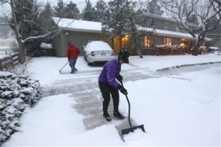 America Snow Falling