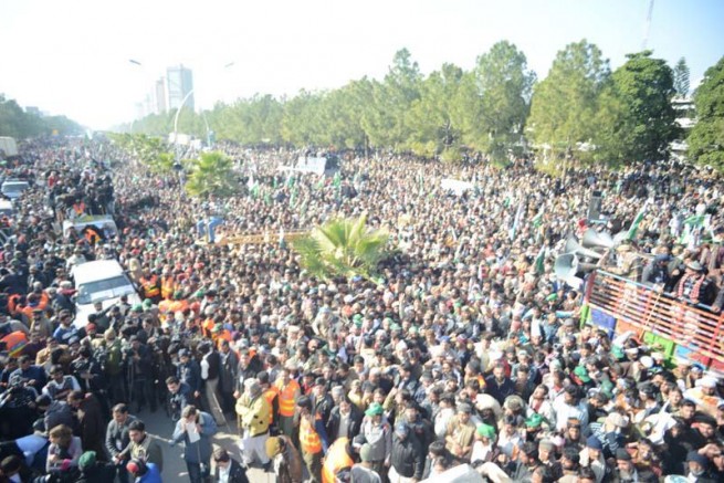 Tahir ul Qadri Long March