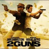 2 Guns Moves