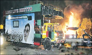 karachi karsaz Blast