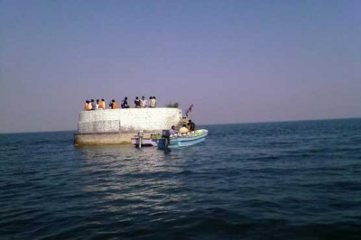  Keenjhar Lake