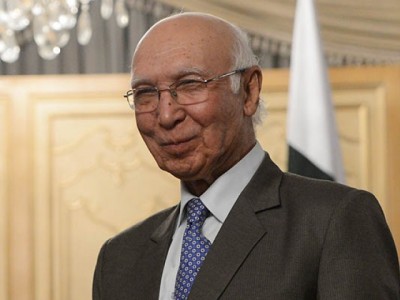  Sartaj Aziz