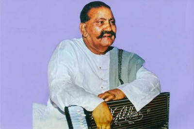 Ustad Ghulam Ali Khan