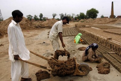 Pakistani laborers 