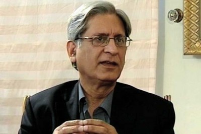  Aitzaz Ahsan