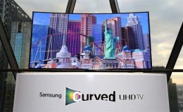 سام سنگ نے دنیا کا پہلا Curved UHDTV پاکستان میں متعارف کرا دیا