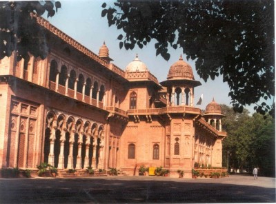 Aitchison College