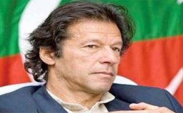 عمران کو جمہوریت ڈی ریل کرنیکا فیصلہ بدلنا ہو گا