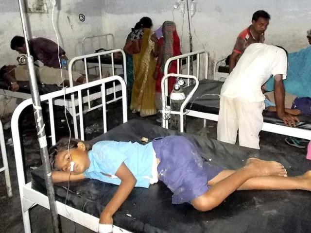 175 سے زائد بھارتی طلبا یوم آزادی کا ’’لڈو‘‘ کھا کر اسپتال جا پہنچے