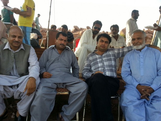 Raja Tari, Maj.Arshad with chairman Imran Khan