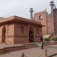 Iqbal Shrine