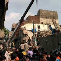 Lahore, Mosque Roof Fell