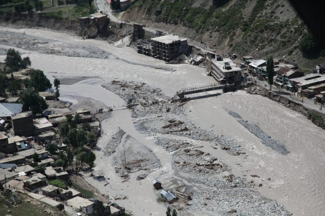 مظفر گڑھ : سیلاب متاثرہ علاقوں میں نقصانات کے ازالے کے لیے سروے