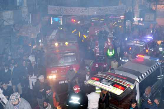لاہور: انار کلی کے پلازہ میں آتشزدگی، 13 افراد جاں بحق
