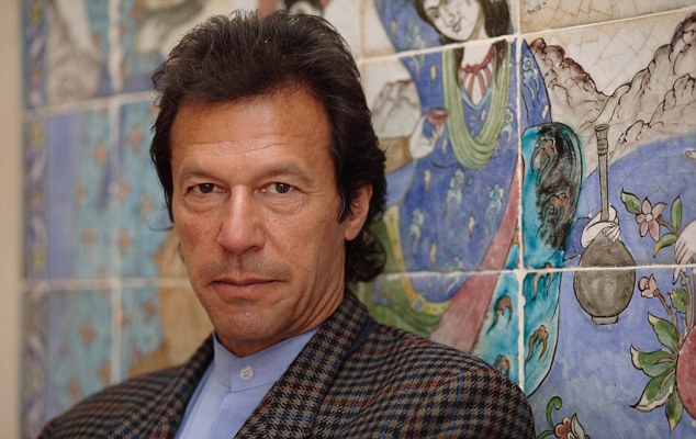 عمران خان نے چیف الیکشن کمشنر سے ملاقات کے لئے وقت مانگ لیا