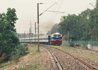  Pakistan Express Train