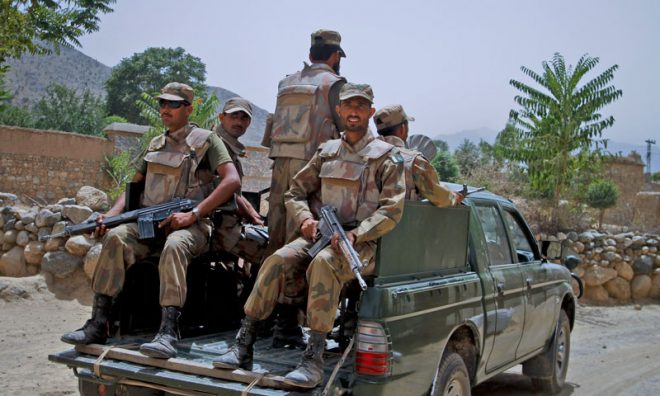 پشین : سیکیورٹی اداروں کی کارروائی، تحریک طالبان کا کمانڈر دو ساتھیوں سمیت گرفتار