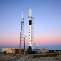 Space Ship Falcon 9