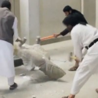 Isis Destroy Sculptures