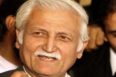  Farhatullah Babar