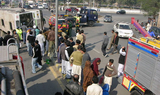 پاکستان میں بڑھتے ہوئے ٹریفک حادثات