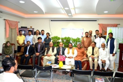 Tum bi Had Karty Ho Launching Ceremony Foto