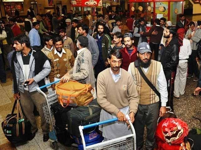 پولیو سرٹیفکیٹ نہ ہونے پر200 پاکستانی دوحہ میں پھنس گئے