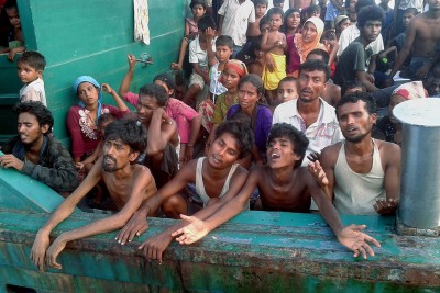 Burma Muslim In Boat