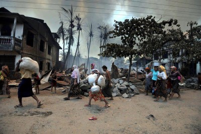 Rohingya Moving in Sittwe