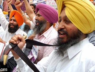 Sikhs Community Demonstrate