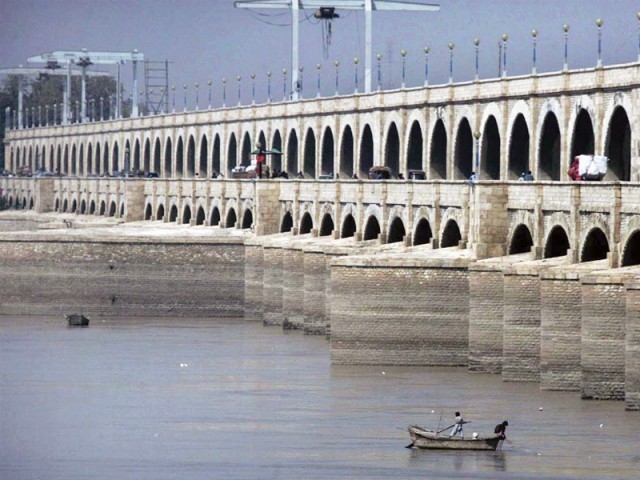 عالمی بینک کی سکھر بیراج کے لیے قرض دینے کی یقین دہانی