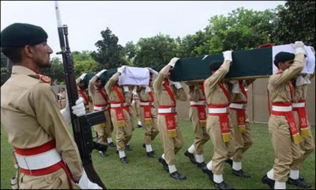 مانسہرہ ہیلی کاپٹر حادثے کے شہدا کی نماز جنازہ چکلالہ میں ادا کر دی گئی