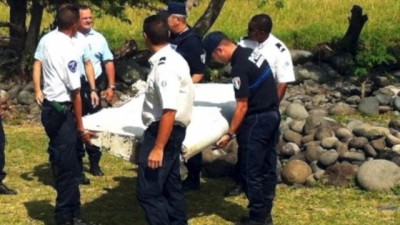 Plane Debris Headed to France