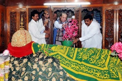 Prime Minister Nawaz Sharif at Bhit Shah