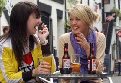 Smoking Girls