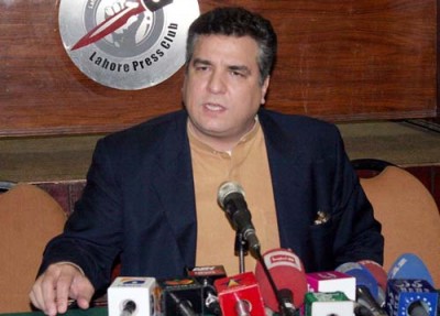  Daniyal Aziz