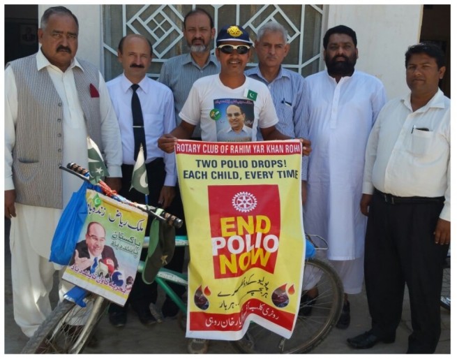 Niaz Chachar Pakistan Polio Committee members With Irfan Shahwani