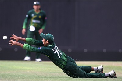 Younis Khan Fielding