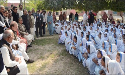 Prime Minister Visits Khanewal Girls High School