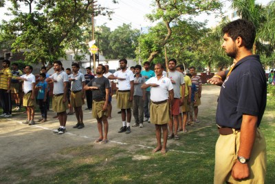 RSS Salute the Flag