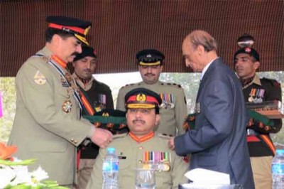 General Raheel Sharif visits Frontier Force Regiment