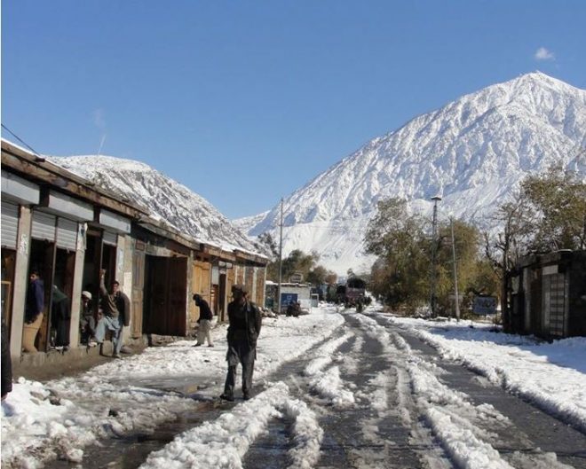 گلگت بلتستان کے پہاڑوں پر برفباری کا سلسلہ جاری