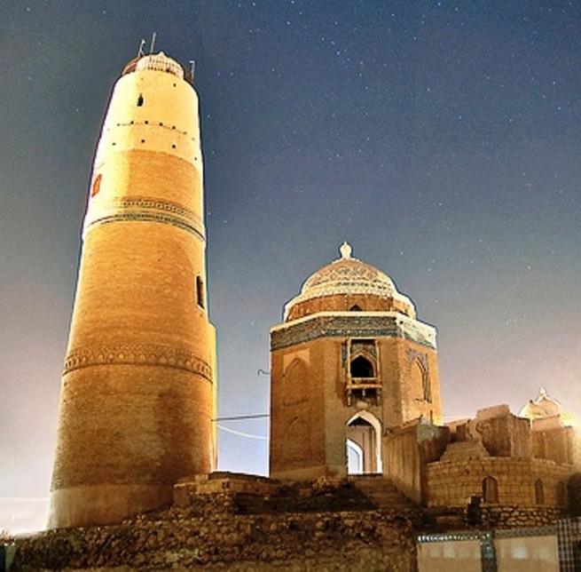 Masoomi Minar, Sukkur