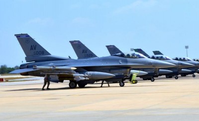 F-16