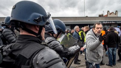 France Refugee Camp Conflict