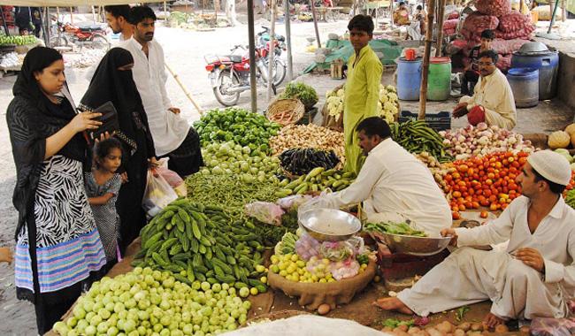 گزشتہ ایک سال میں مہنگائی بڑھنے کی شرح کم ہو کر چار فیصد رہی: آصف باجوہ