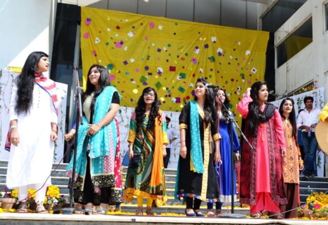 پنجاب یونیورسٹی میں جشن بہاراں کا میلہ